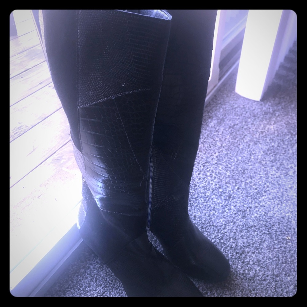 Venus Black Fashion Boots